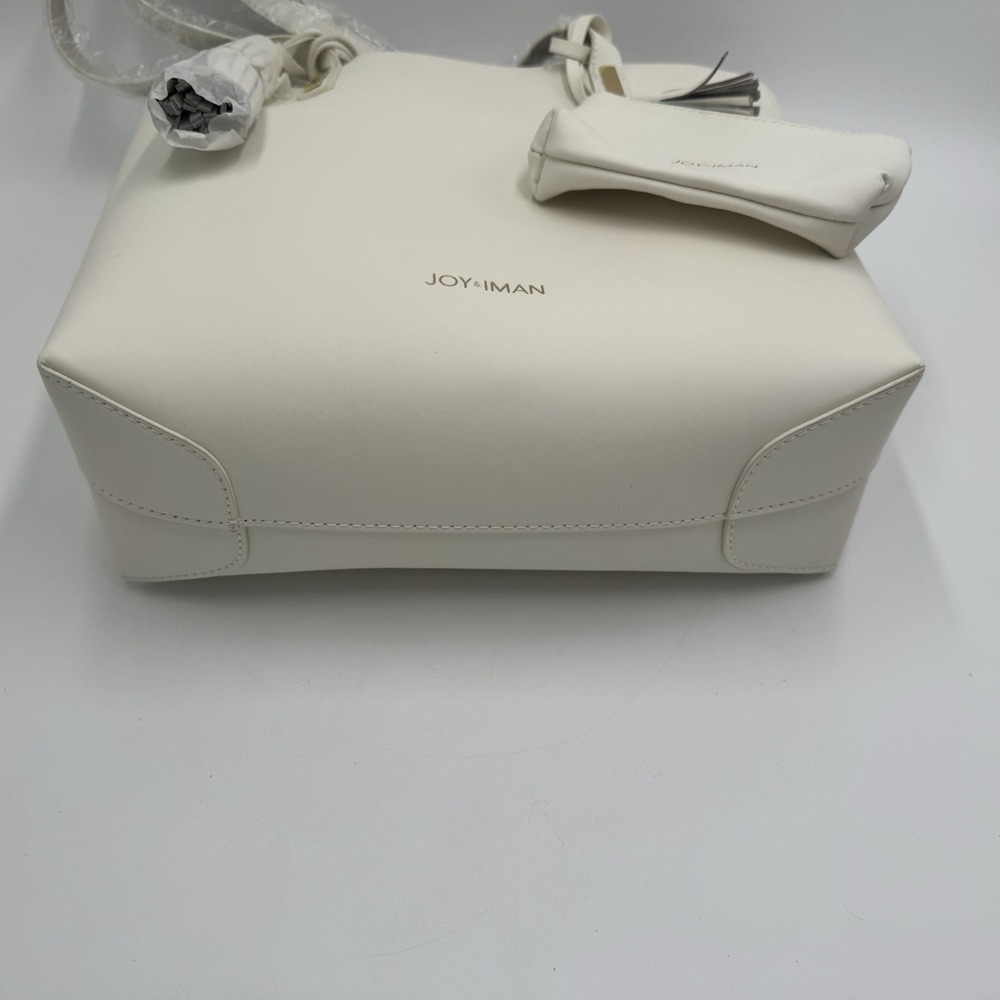 Joy & Iman White Leather Tote Shoulder Bag Gold Tone Tassel Pouch New - Picture 4 of 10